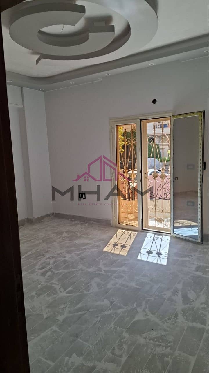 2 photo_5859211007186636008_y. jpg