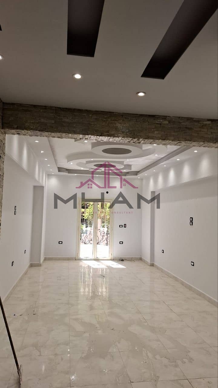 3 photo_5859211007186636010_y. jpg