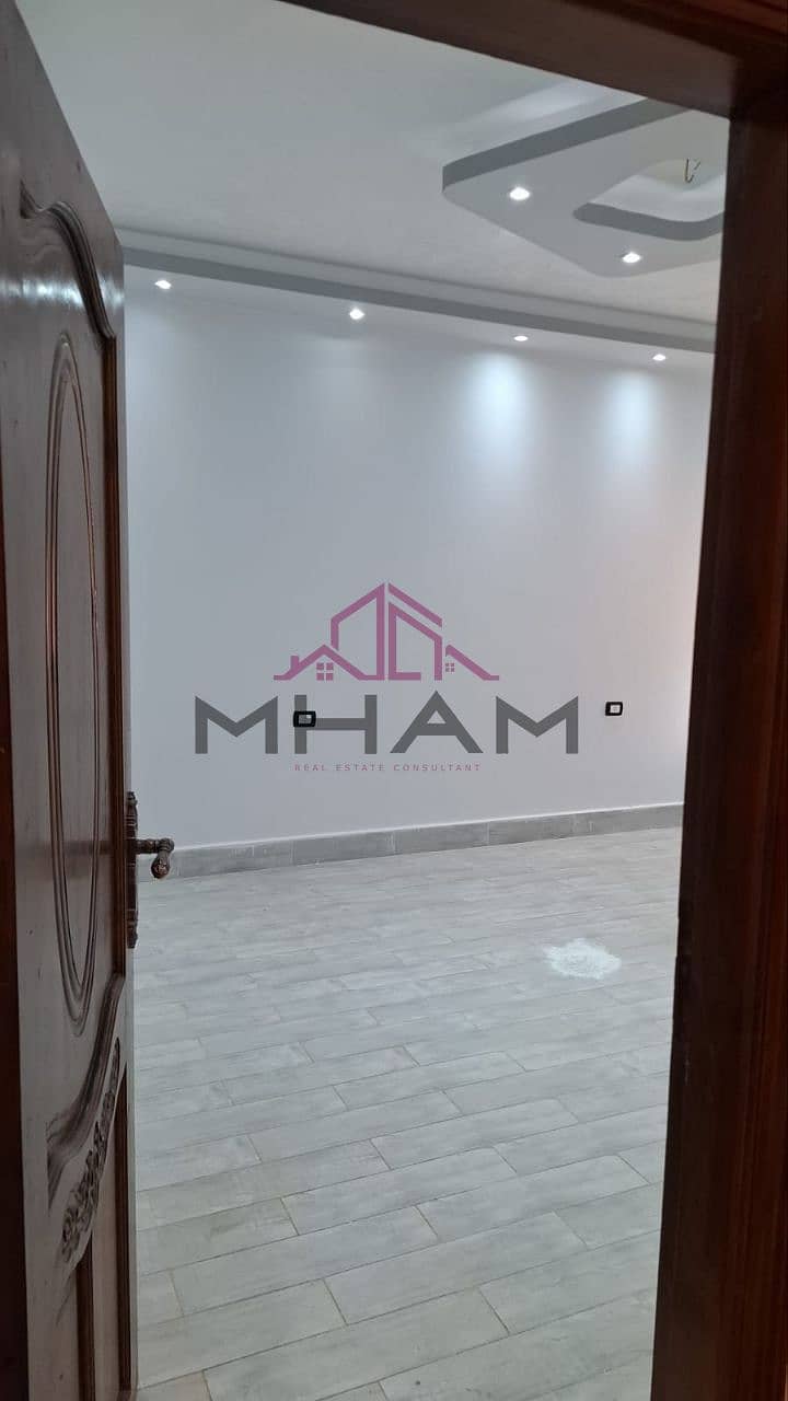 7 photo_5859211007186636003_y. jpg