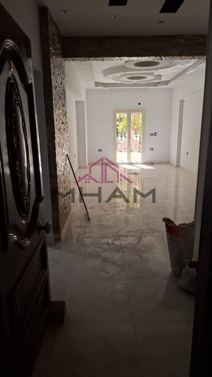 10 photo_5859211007186636009_y. jpg