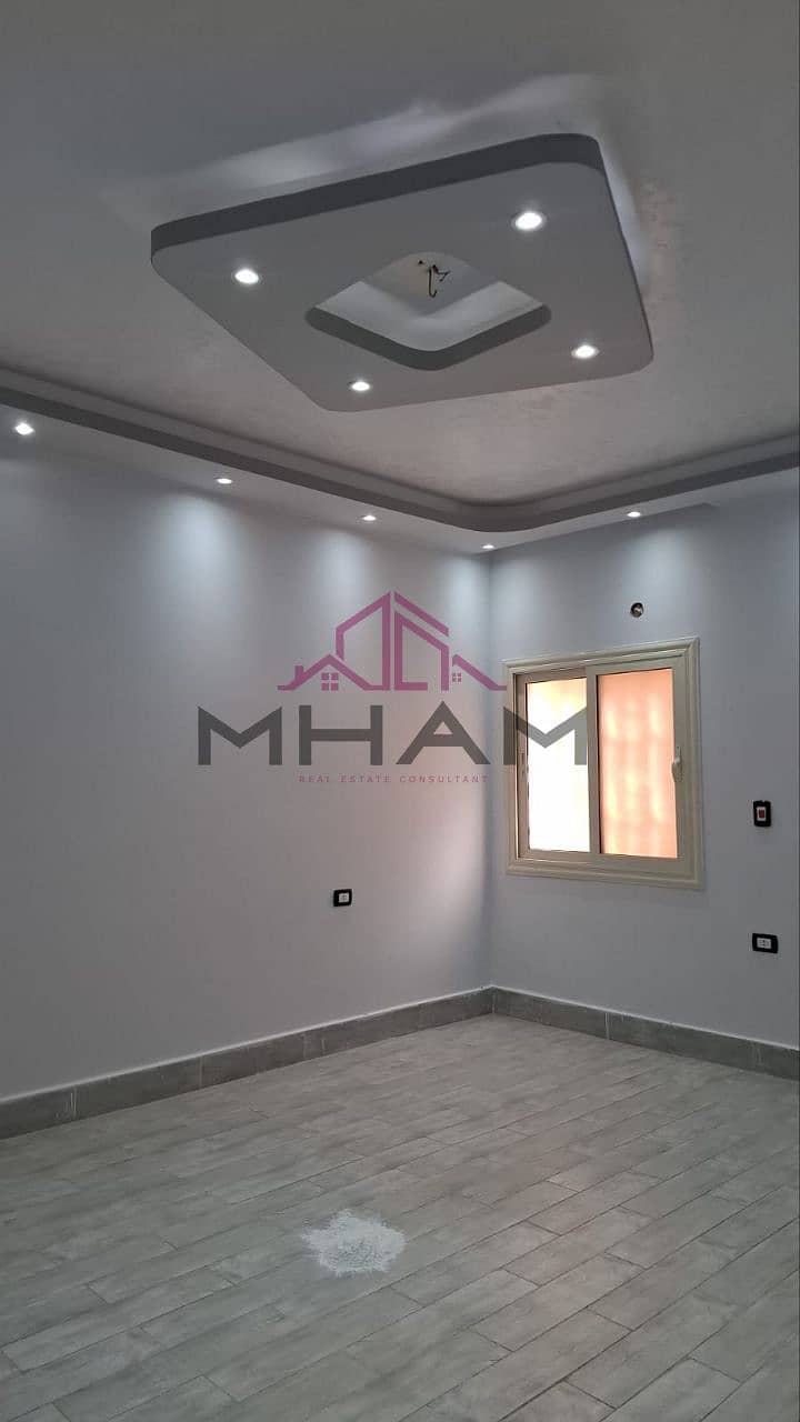 11 photo_5859211007186636011_y. jpg