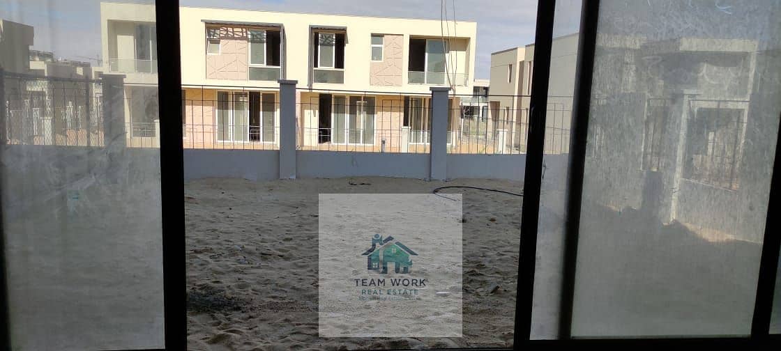 10 b68ff433-e508-45a7-8323-d491646ab4fc. jpg