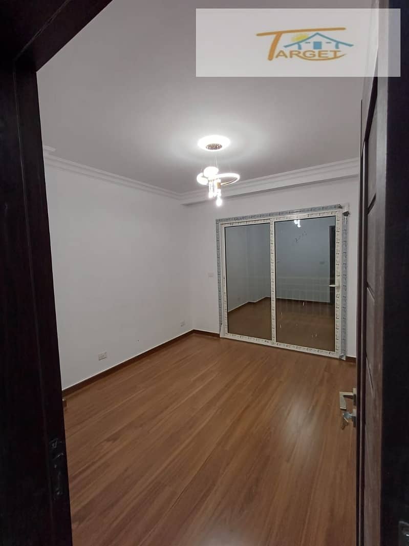 10 cc8e8e11-e6d5-49aa-b2c6-c1044ed92a6e. jpg