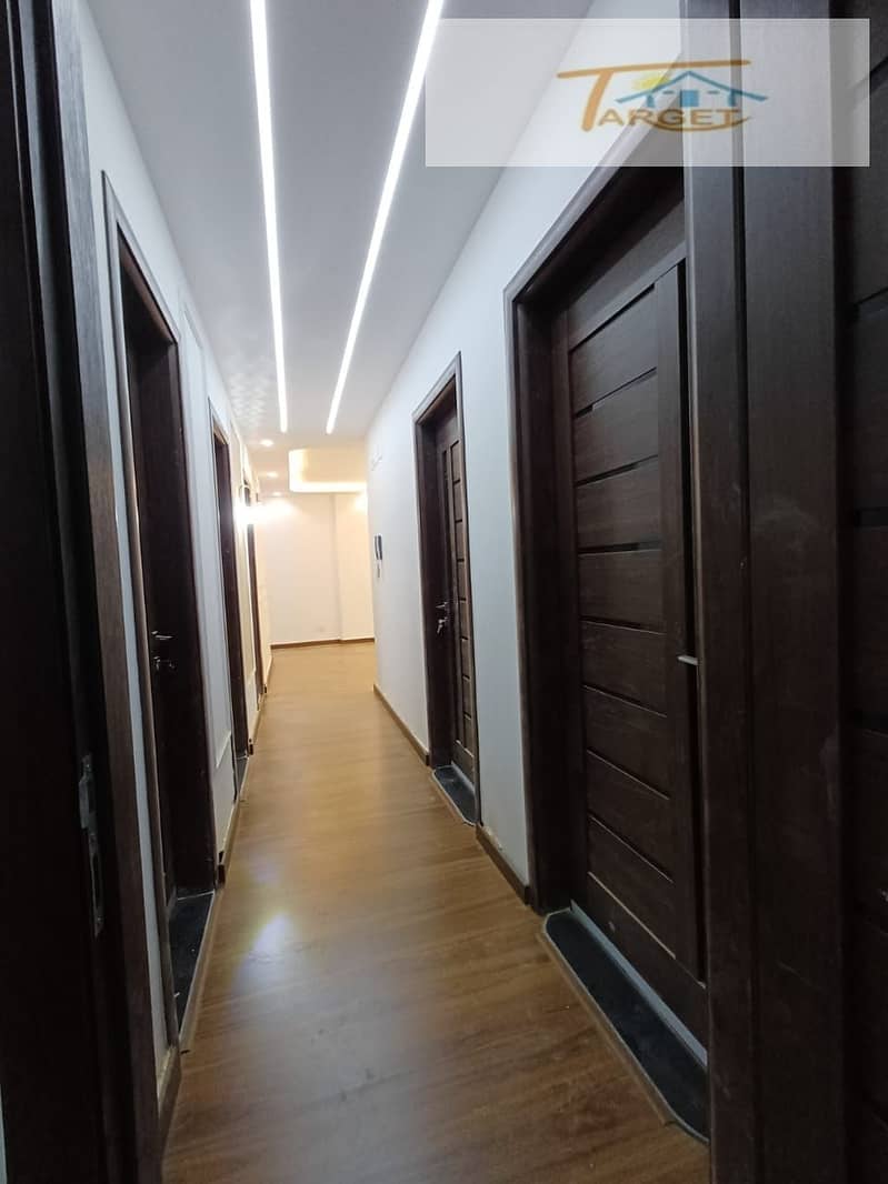 14 eb69789e-9704-4e86-9c0e-368ead34af77. jpg