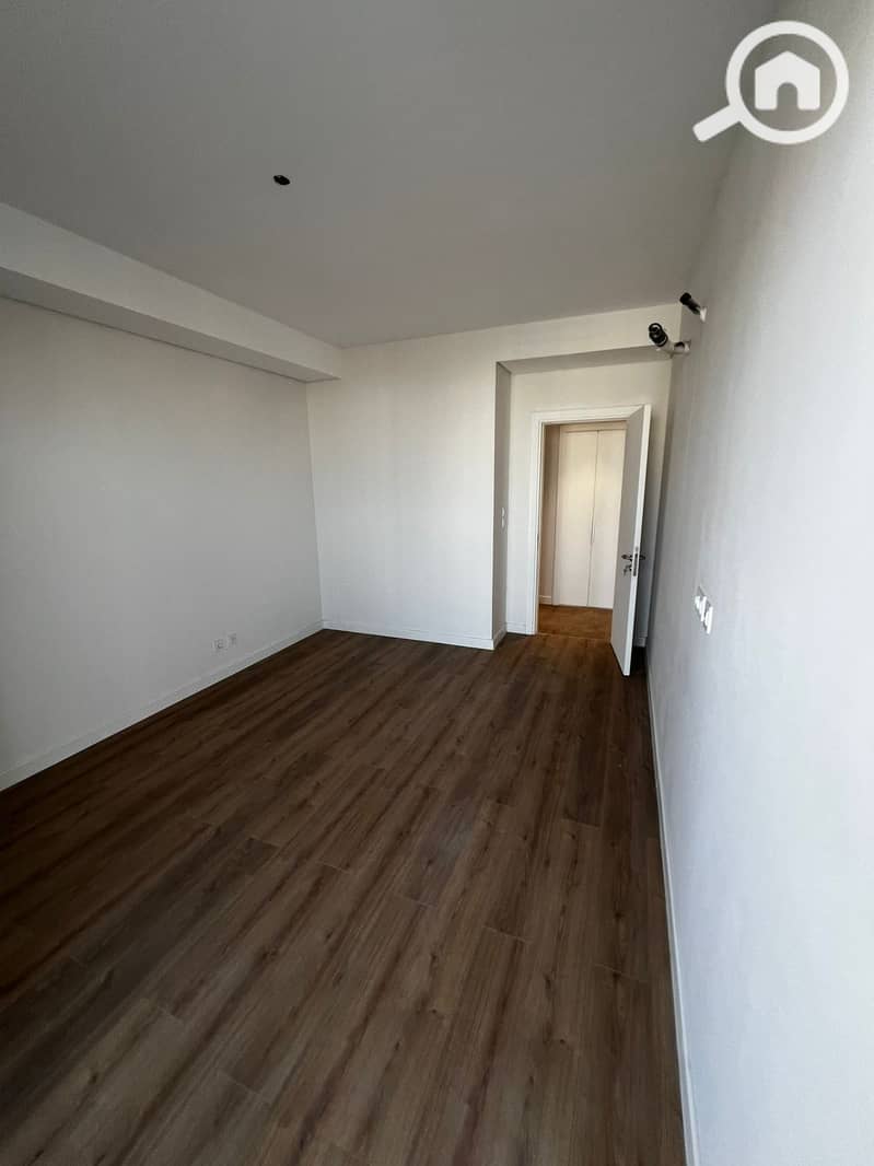 4 WhatsApp Image 2025-11-25 at 6.04. 14 PM. jpeg