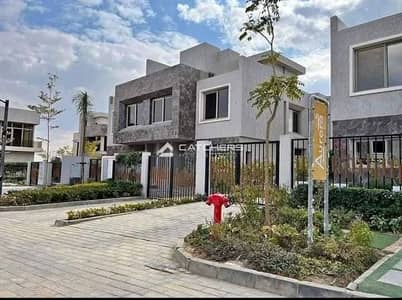 4 Bedroom Duplex for Sale in Hadayek October, Giza - 572958951_122108878029031448_4664070945947136675_n. jpg