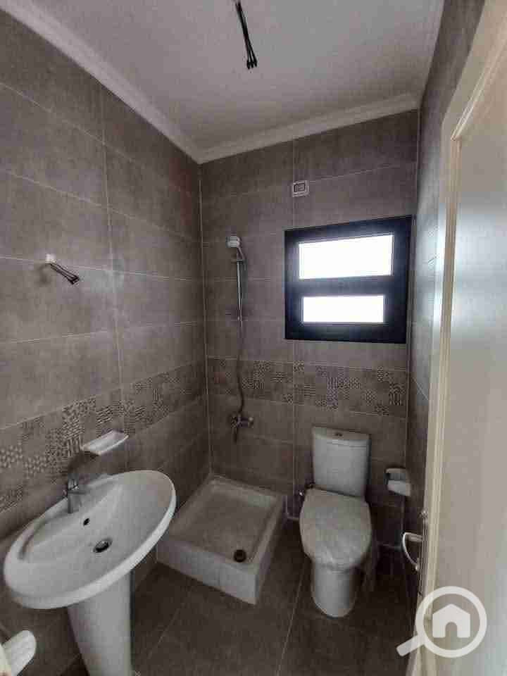 4 FB_IMG_1758061997530. jpg