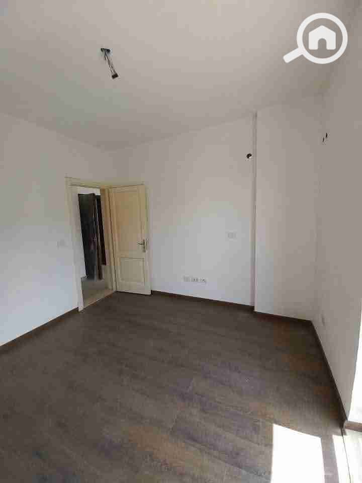 6 FB_IMG_1758061993170. jpg