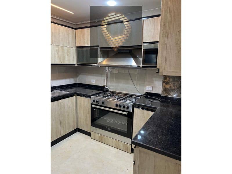 10 WhatsApp Image 2025-11-24 at 18.20. 18_228f7c55. jpg