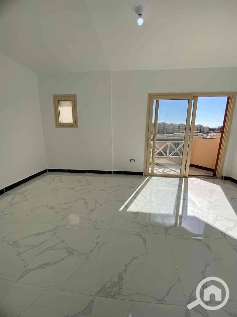 4 0ca3cea6-cf86-4a62-853f-6562387d2997. jpg