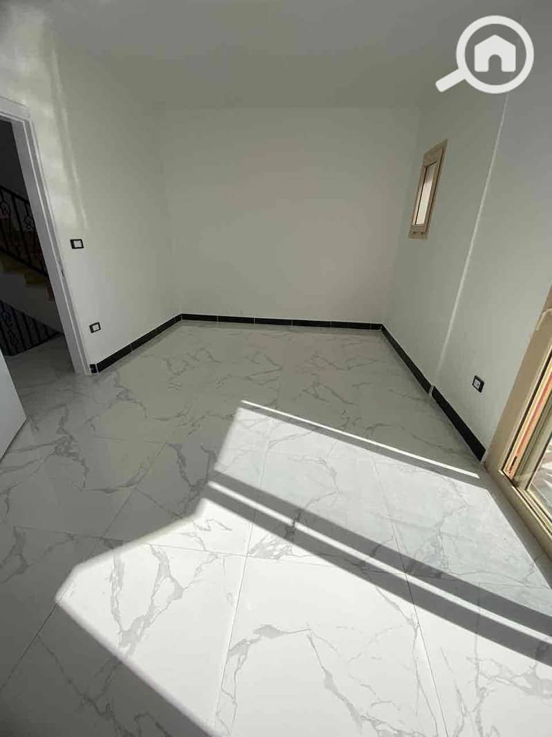 6 5839509d-b3e3-477f-84e8-138275a75223. jpg