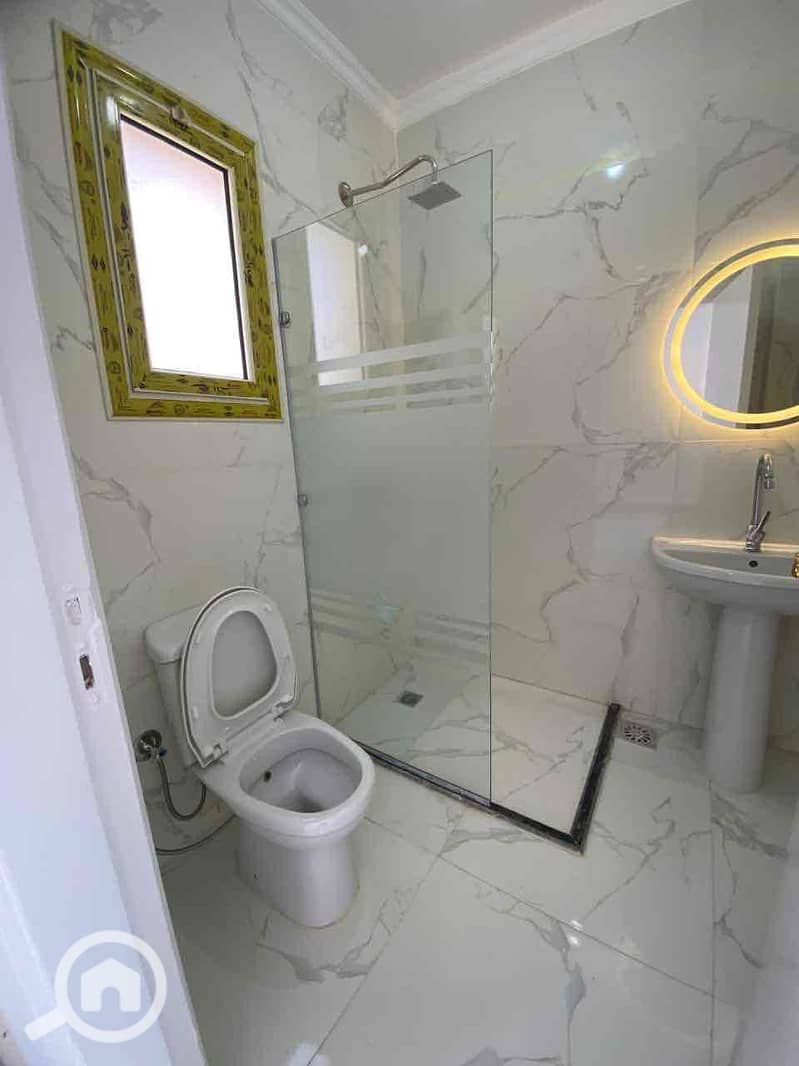 13 01c7097b-3a6f-4259-9017-785afcc0da1c. jpg