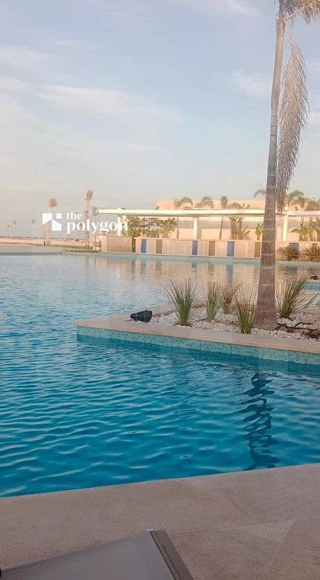 2 576582ca1ebc477283d529e2ca928e58. jpg