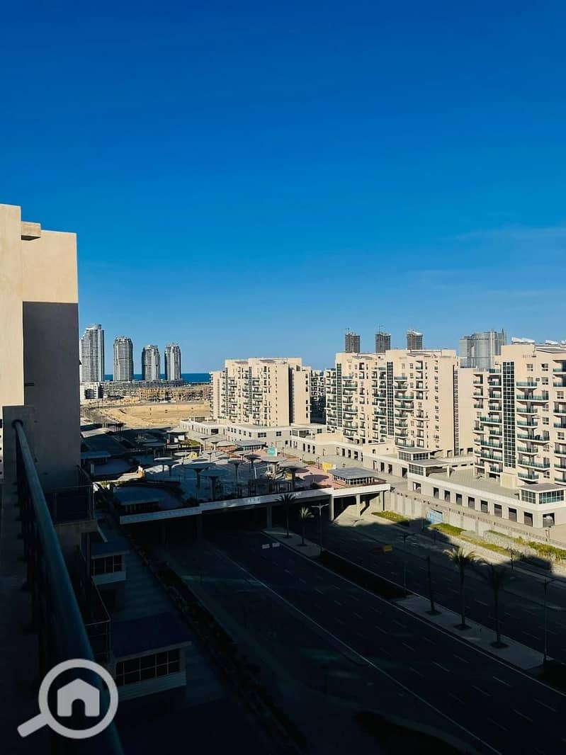 9 6aada8b7-d834-4925-9c1a-28c294f559ef. jpg