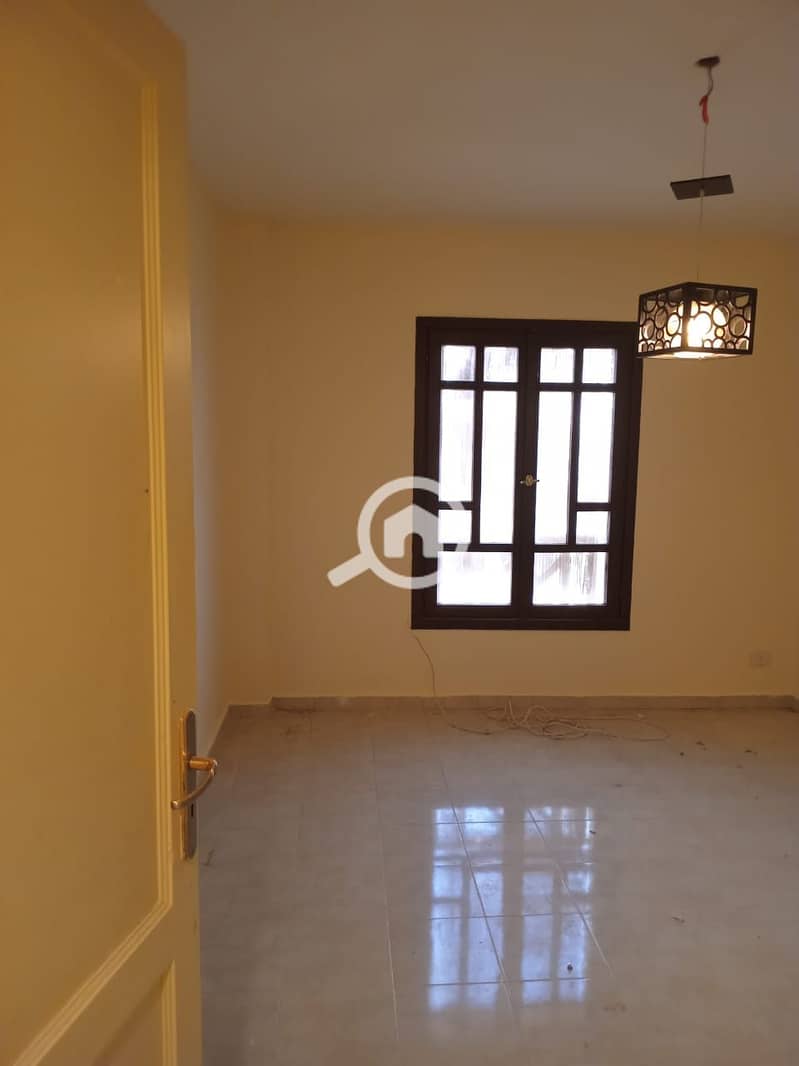 5 4bf18cf2-50b9-414a-9fec-400e7a289ce9. jpeg