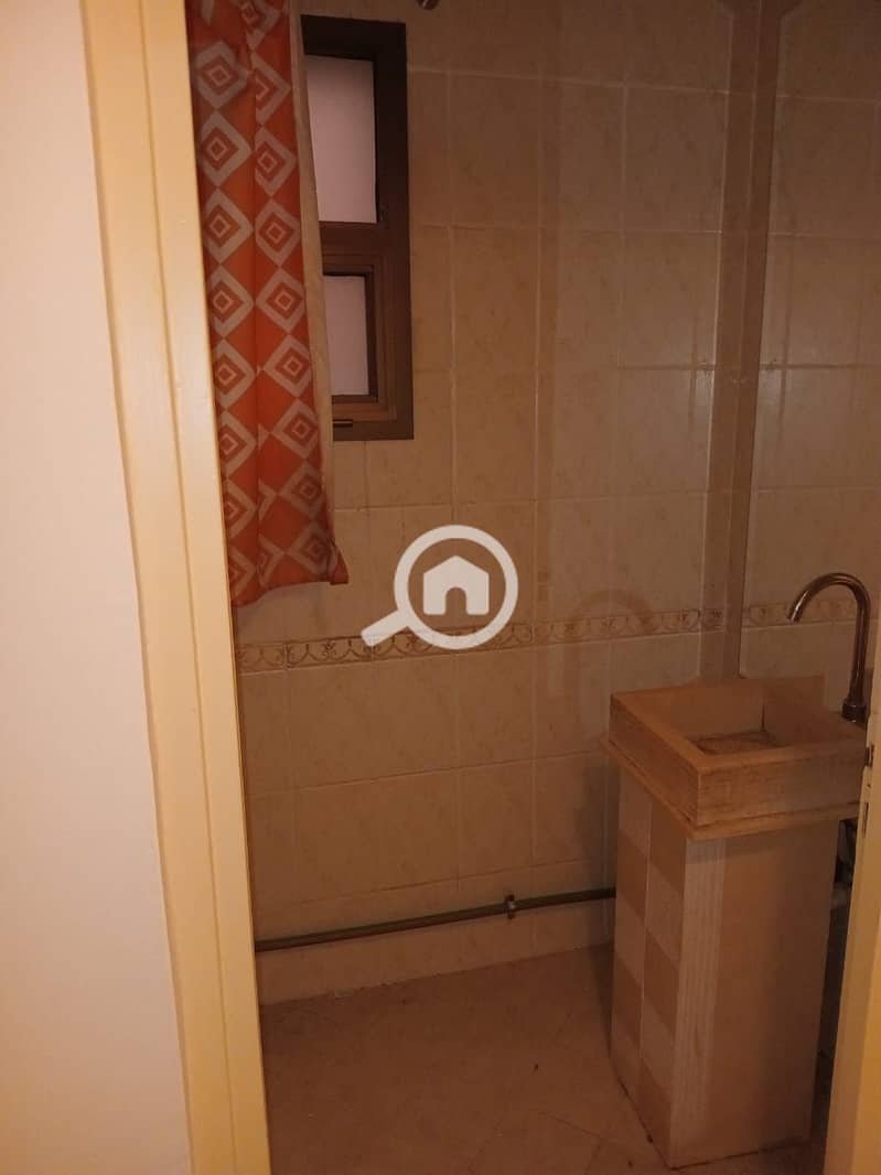 10 a2bf5af2-e769-4feb-9c92-9a694f7276ab. jpeg