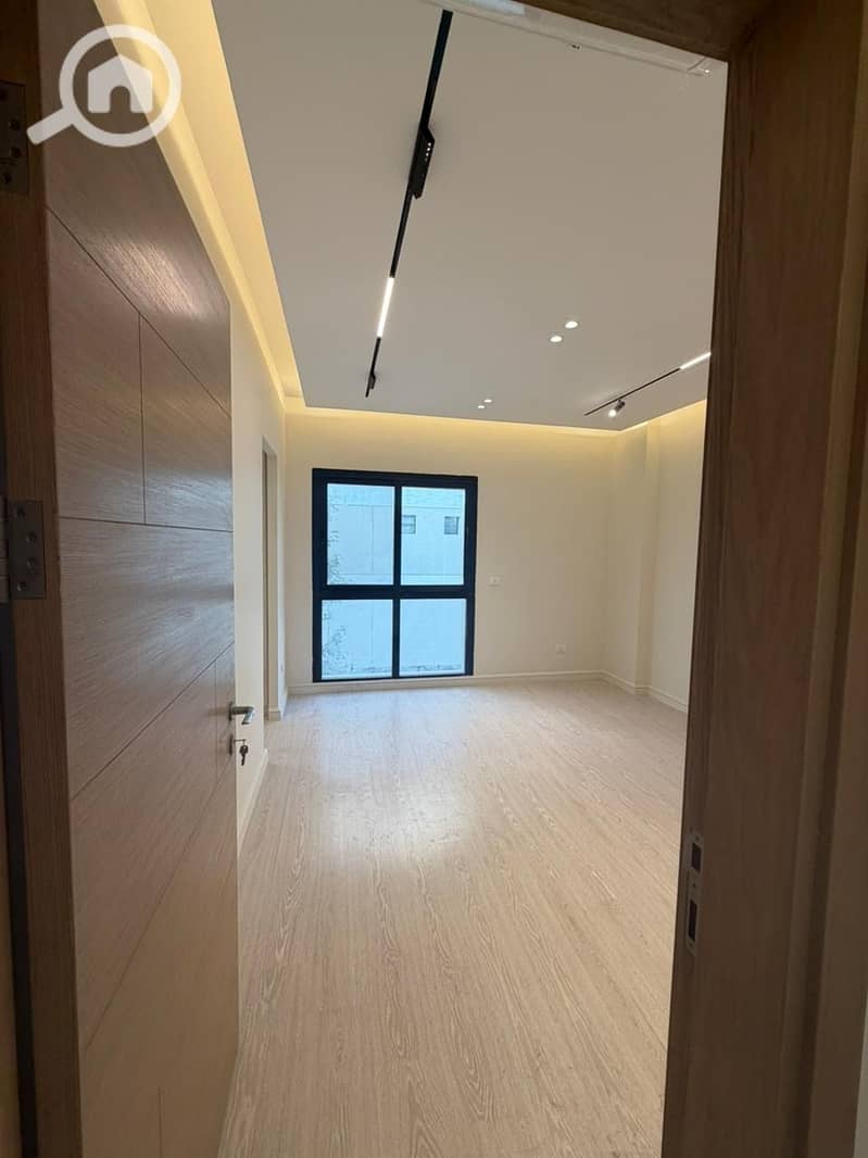 5 9c6999d2-fc9e-4e28-ae26-bc2fdf03a3b2. jpeg