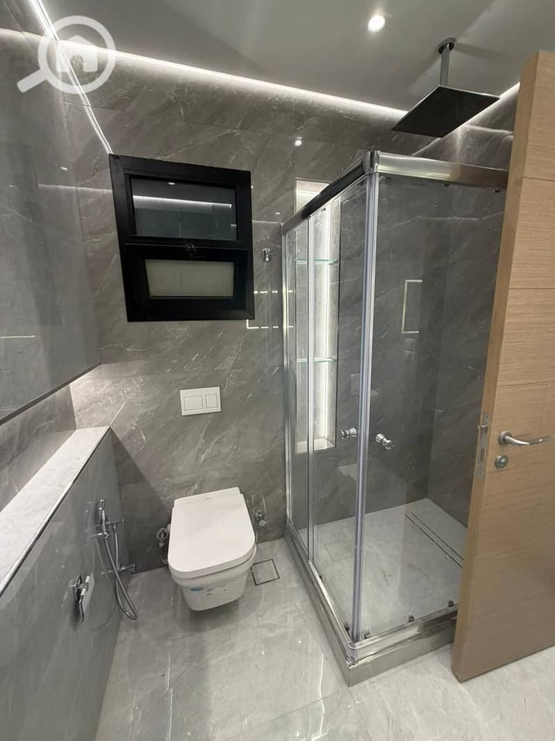 30 f1a614d5-5d73-4d11-b988-ecc9272e7413. jpeg