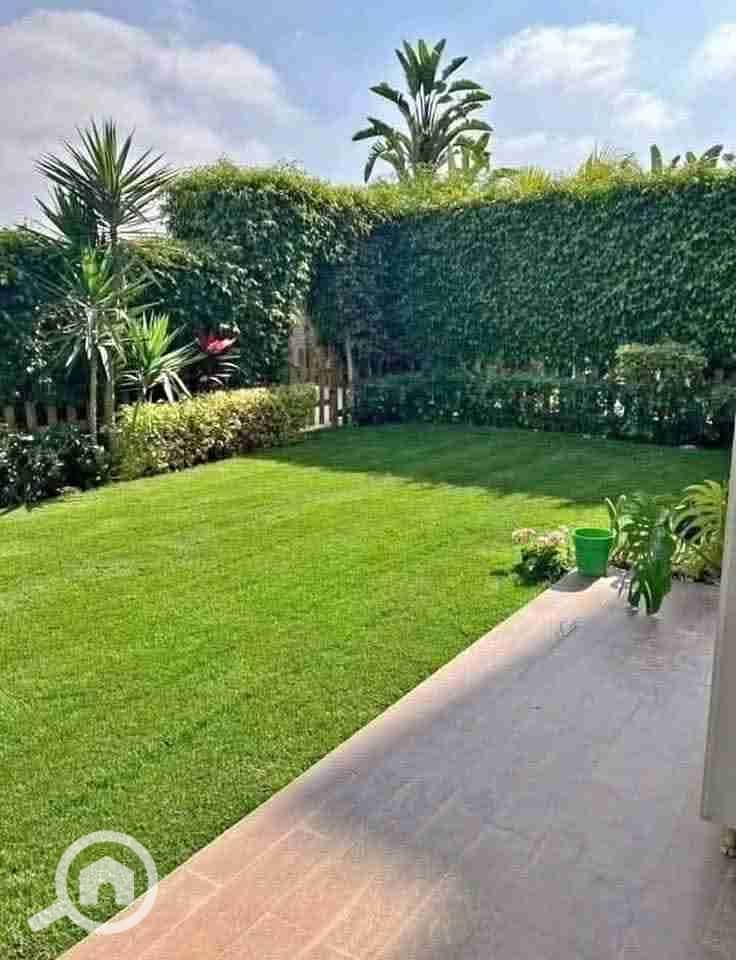 2 FB_IMG_1759352449526. jpg