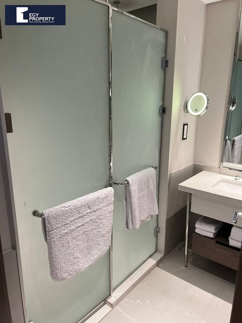 4 _files_fb6173d1-5b48-47be-81b3-7af0e344d07e. jpeg