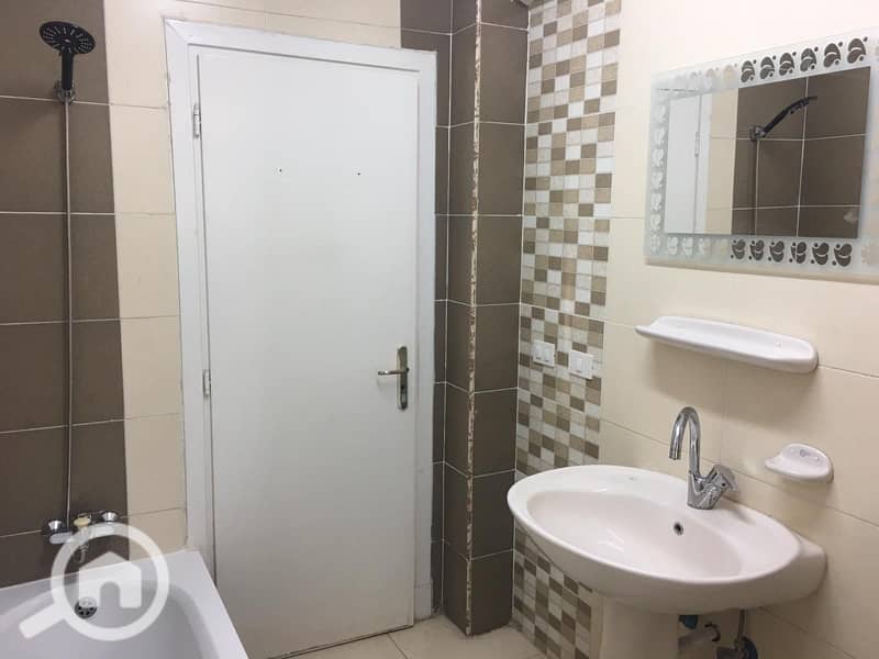 7 0f9a8a4b-9069-4b44-9832-76916c73b426. jpeg