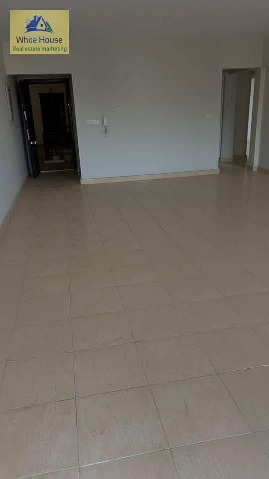 8 a1a93662-6037-4fa8-9dc9-c8e365fda9c6. jpeg