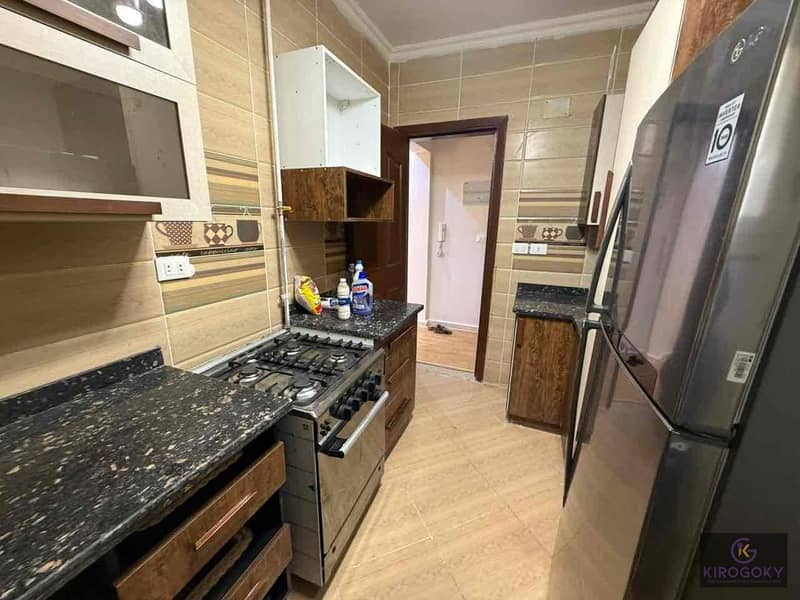 8 065cc97f-58d5-4eba-89f7-e756f51c3a59. jpg