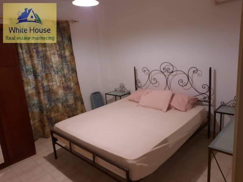 4 6c4490e4-81f3-4c0c-8aca-cc683f33810c. jpg