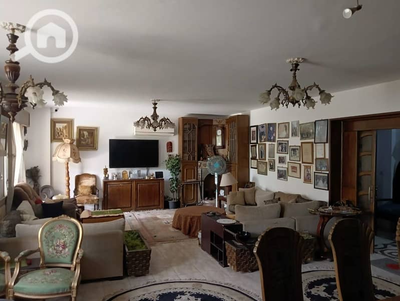 2 5b2353dc-2a91-4682-a3ec-f15d25b6ed53. jpeg