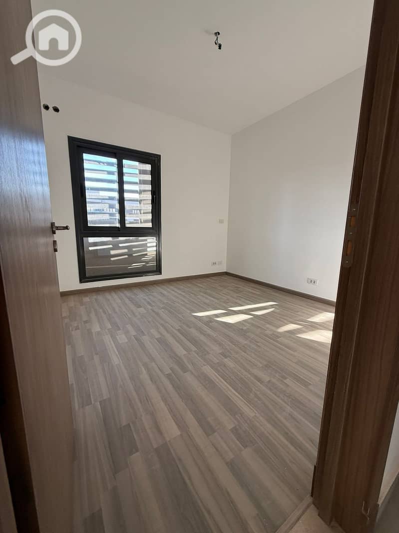 4 WhatsApp Image 2025-11-26 at 3.22. 49 PM (3). jpeg