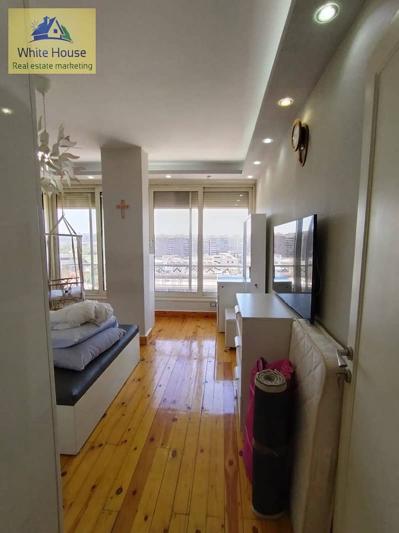 10 c3356ecb-f4af-41f1-b19f-308b2fd719ff. jpg