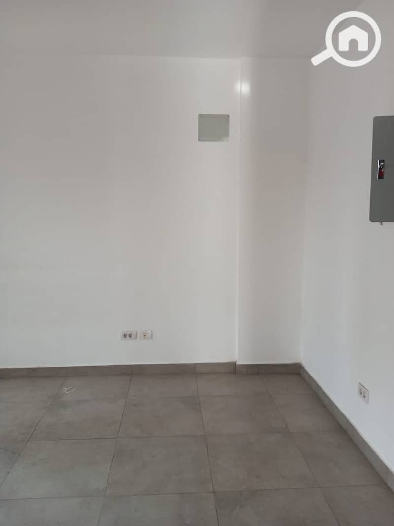 8 WhatsApp Image 2025-11-29 at 10.47. 08 PM. jpeg