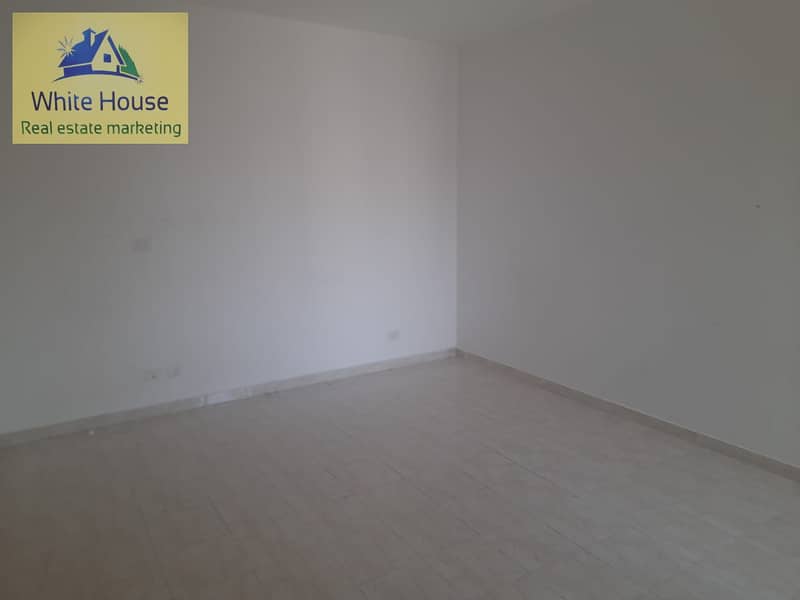 2 cf5f08ee-82ea-462d-89df-a928a85b3918. jpg