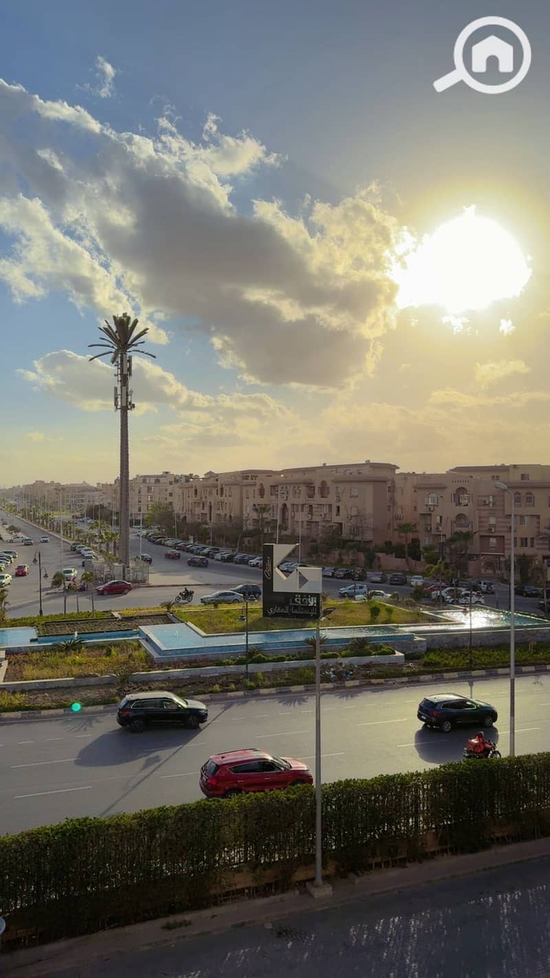 6 b39279ab-6b00-41ef-ab0a-dde064627a4d. jpeg