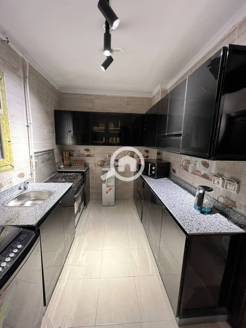 12 232a57fb-f2af-4e77-9947-e01b55b5a0cb. jpeg