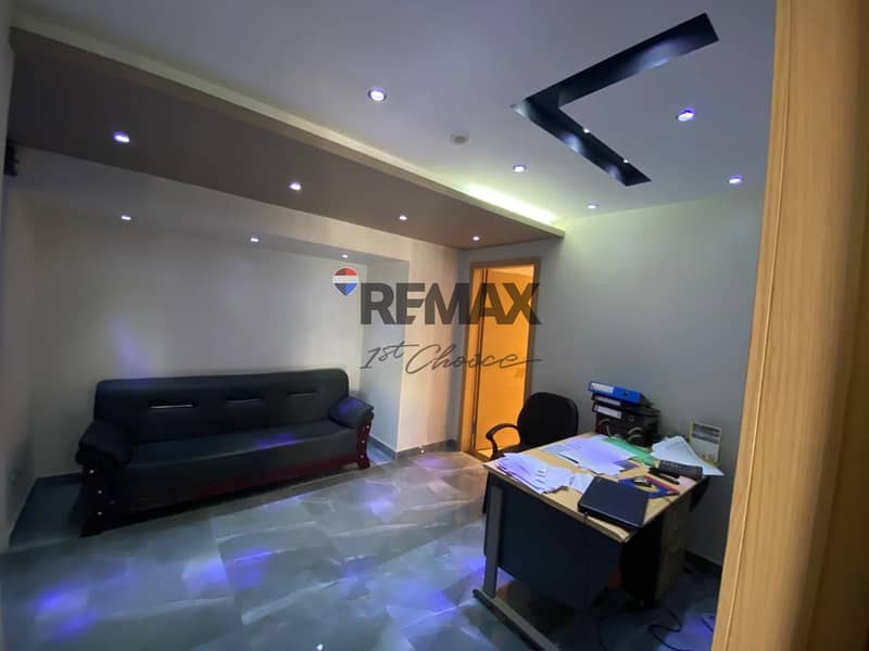 12 38728e76-8e0e-4f63-b0ce-8d90aa484626. jpg