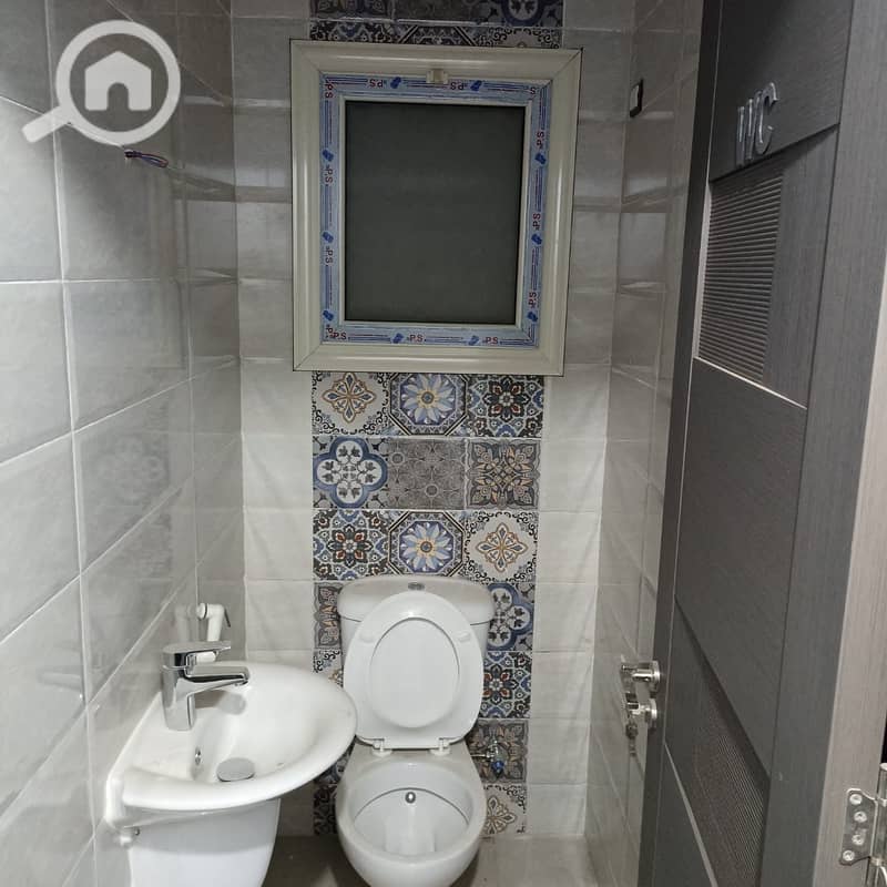 3 166c19b8-ab64-4041-a27a-276b6b740926. jpeg