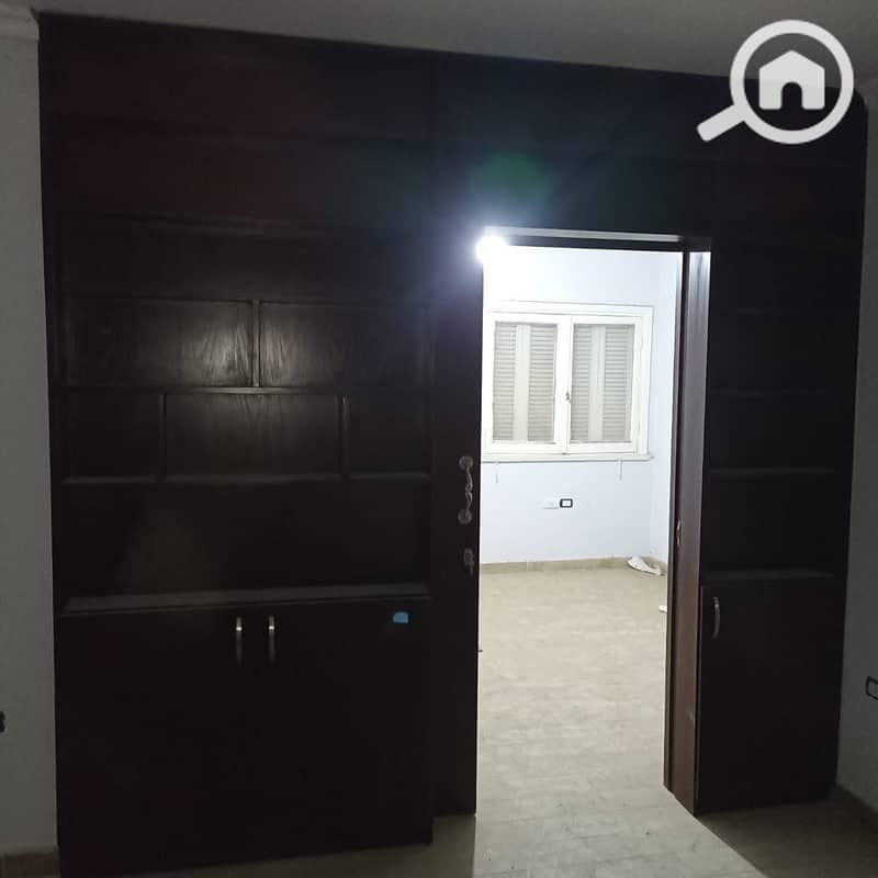 12 1bf7abc2-141b-4501-9de3-96d7e31b4fc3. jpeg