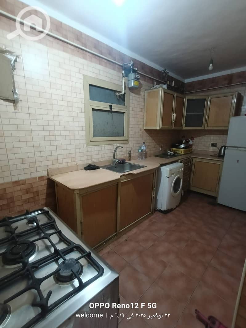 8 d3c5c6db-9ed3-4025-bff0-ec948c74b7c5. jpeg