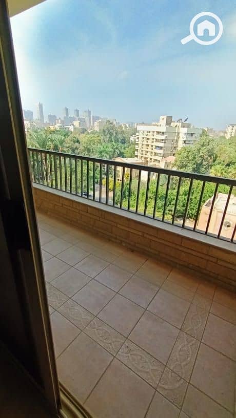 9 1f5f90ee-741e-419a-b919-029ef077fde4. jpeg