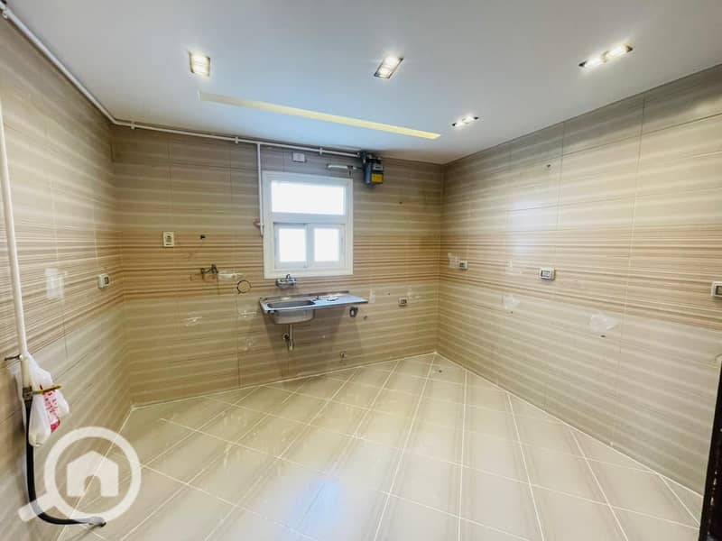 5 WhatsApp Image 2025-11-29 at 3.21. 27 PM (2). jpeg