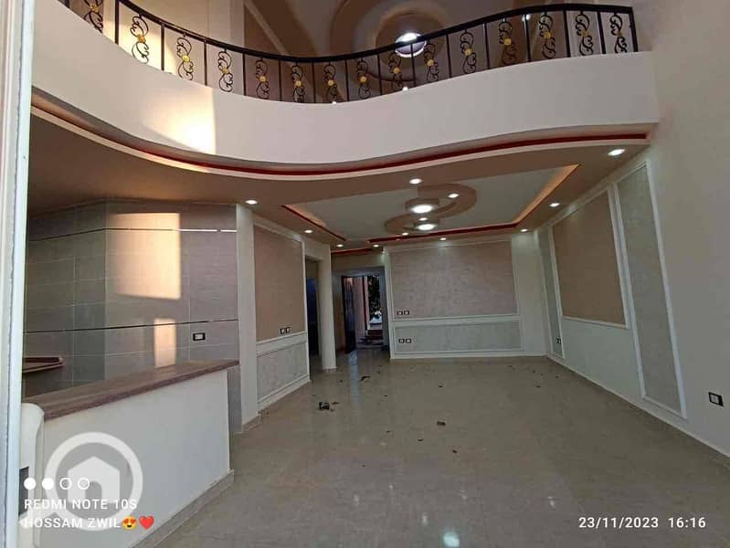 4 33f9c1ee-bc11-4732-83c3-5daa278b7124. jpg