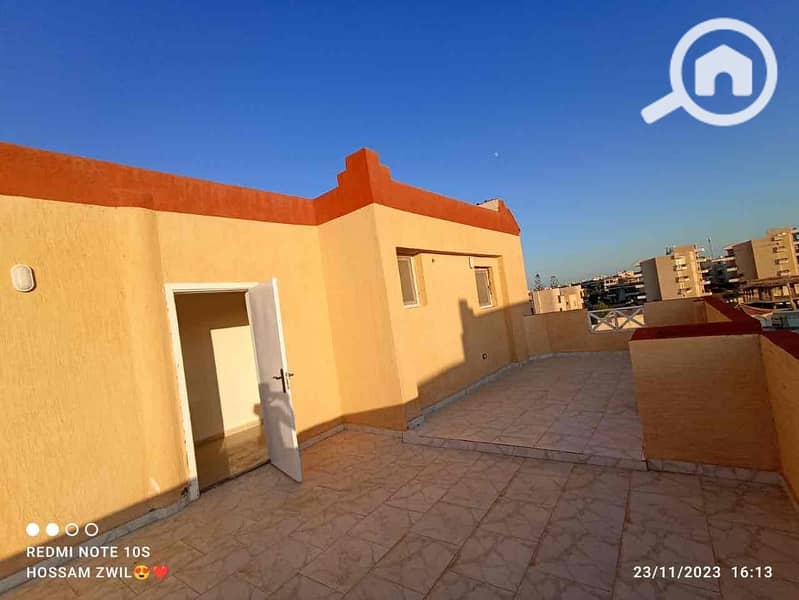 12 910be934-2b28-4295-b969-e5c7ad1191c4. jpg