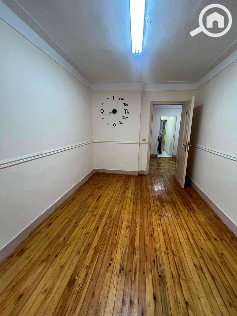 IMG_5690. jpg IMG_5690. jpg