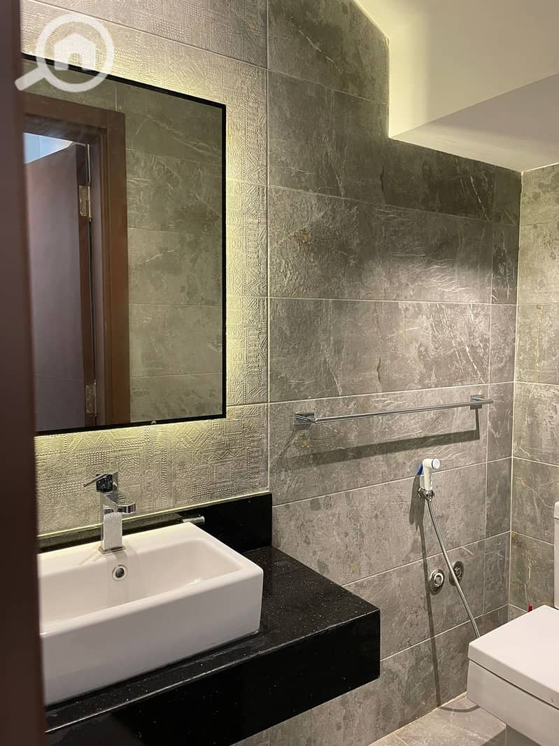 6 IMG-20251015-WA0396(2). jpg