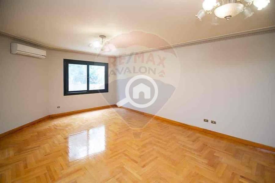 5 b875c978-dbad-4811-b424-c339f8e1ecd9. jpg