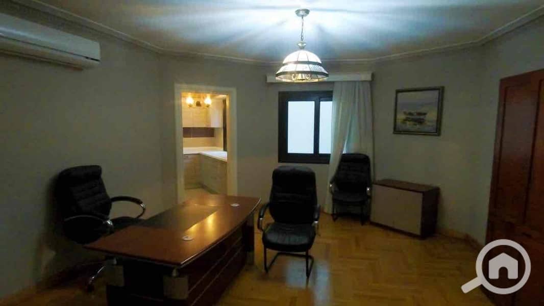 36 5621f4f8-8e42-43b2-9ce0-8a31a29068f3. jpg