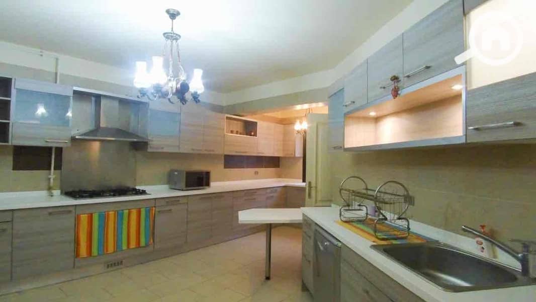 43 825713ba-eea5-468d-b2df-8295bc810505. jpg