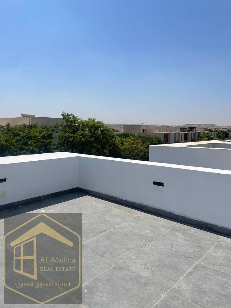 17 WhatsApp Image 2025-11-27 at 16.17. 21 (1). jpeg