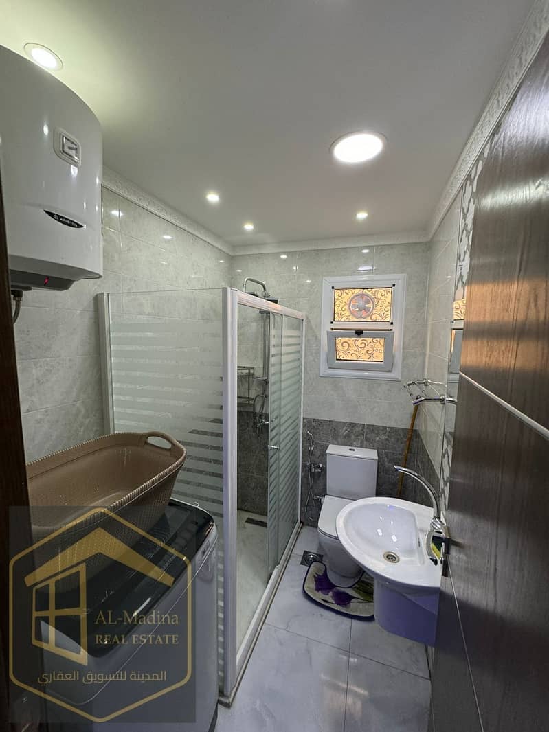 8 WhatsApp Image 2025-11-27 at 17.37. 14 (1). jpeg